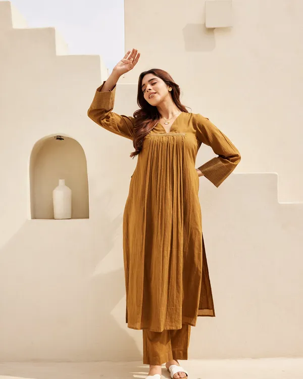 Brown_Mulmul_Kurta_Set