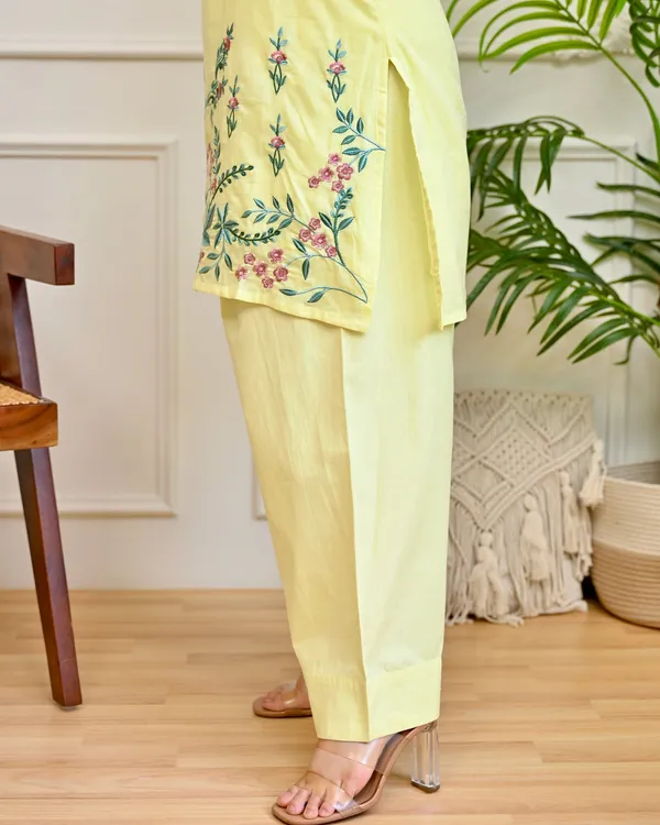 Lemon_Blossom_Threaded_Mul_Cotton_Farshi_Set