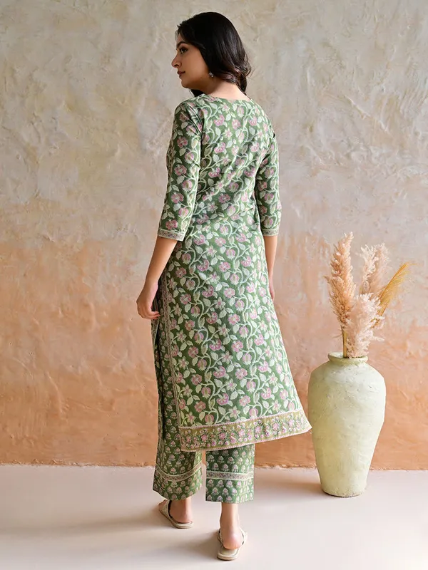 Sage_Green_Pink_Hand_Block_Printed_Cotton_Suit