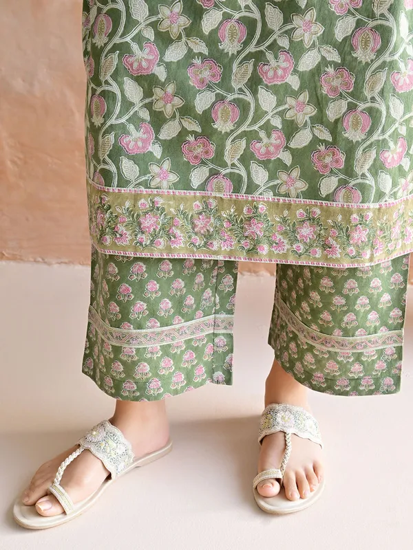 Sage_Green_Pink_Hand_Block_Printed_Cotton_Suit