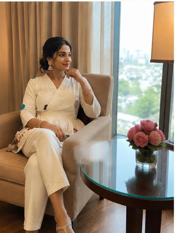 White_Embroidered_Rado_Cotton_Short_Kurti