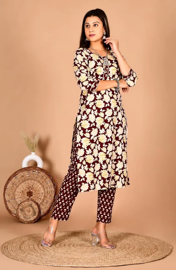 Maroon_Cotton_Premium_Kurta_Set_For_Women