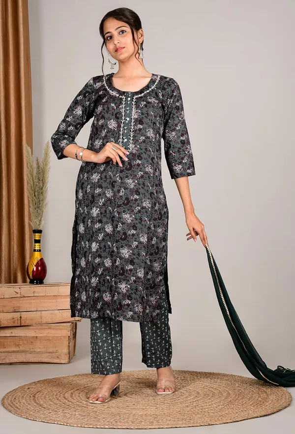 Dark_Green_Cotton_Premium_Kurta_Set_For_Women