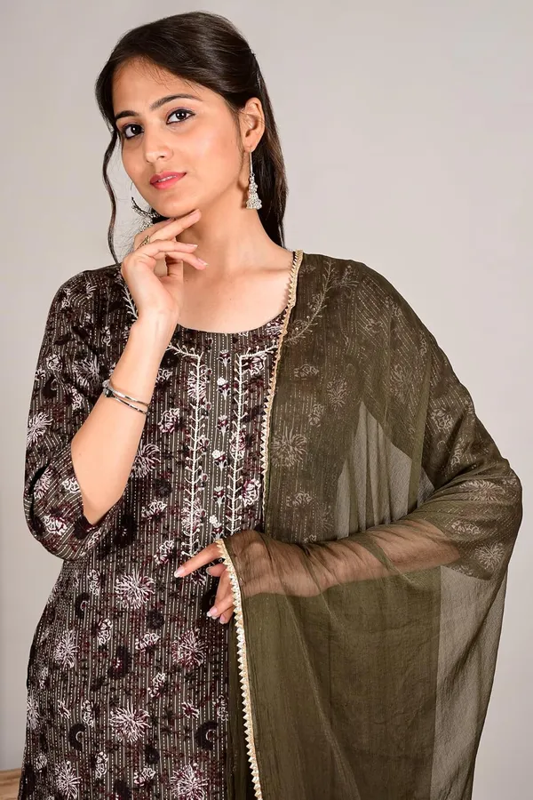 Dim_Grey_Cotton_Premium_Kurta_Set_For_Women