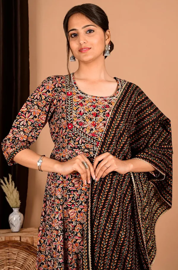 Black_Cotton_Premium_Anarkali_Kurta_Set_For_Women