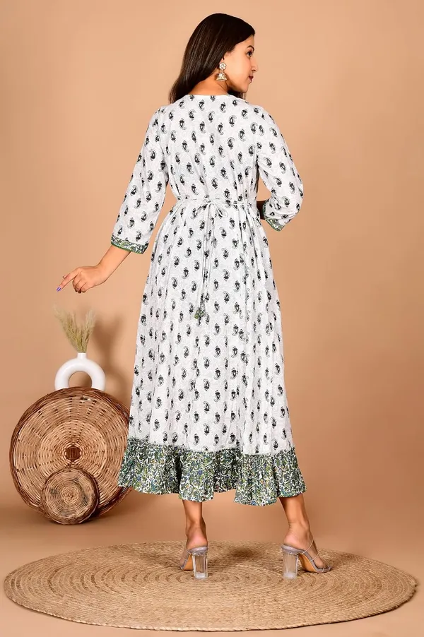 Green_Cotton_Premium_Gown_Kurta_For_Women
