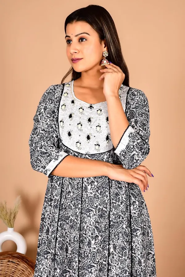 Black_Cotton_Premium_Gown_Kurta_For_Women