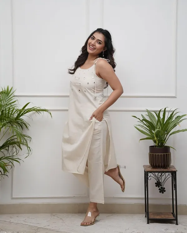 White_Rayon_Premium_Kurta_Pant_Set_For_Women
