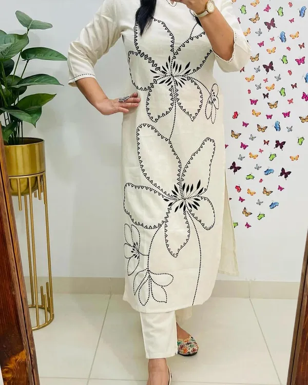 White_Rayon,_Thread_Premium_Embroidered_Kurta_Set_For_Women