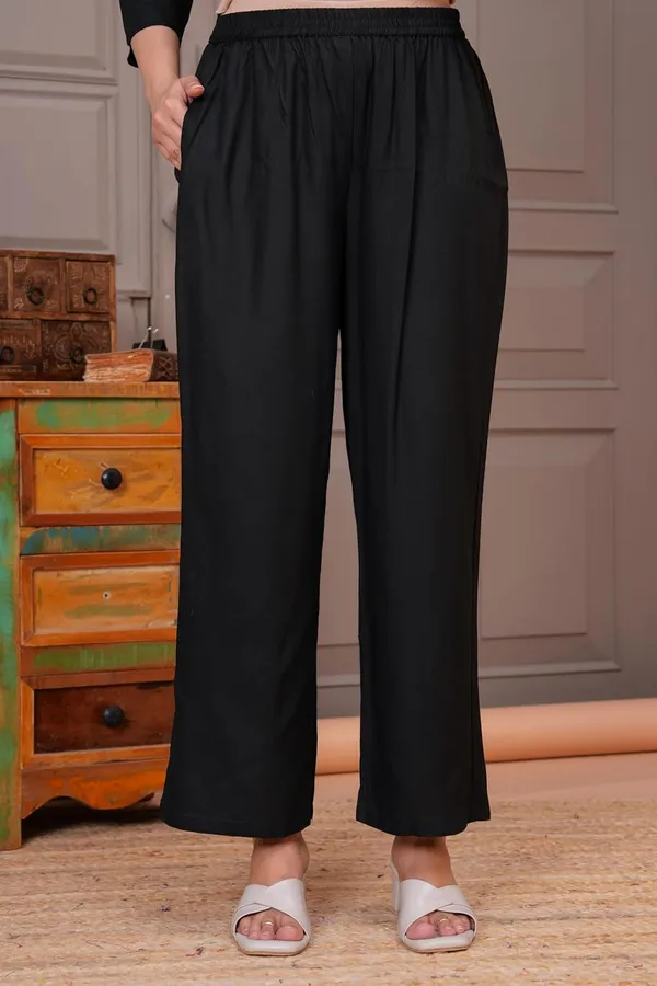 Black_Rayon_Premium_Loungewear_Set_For_Women