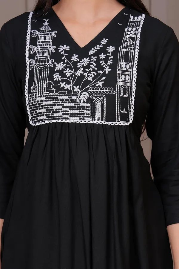 Black_Rayon_Premium_Loungewear_Set_For_Women