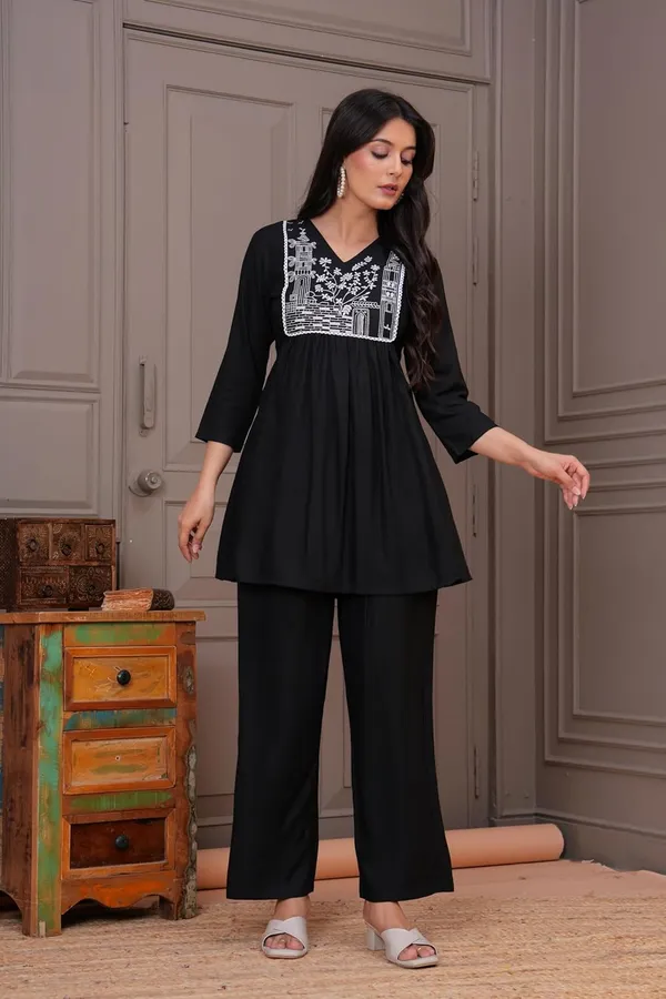 Black_Rayon_Premium_Loungewear_Set_For_Women