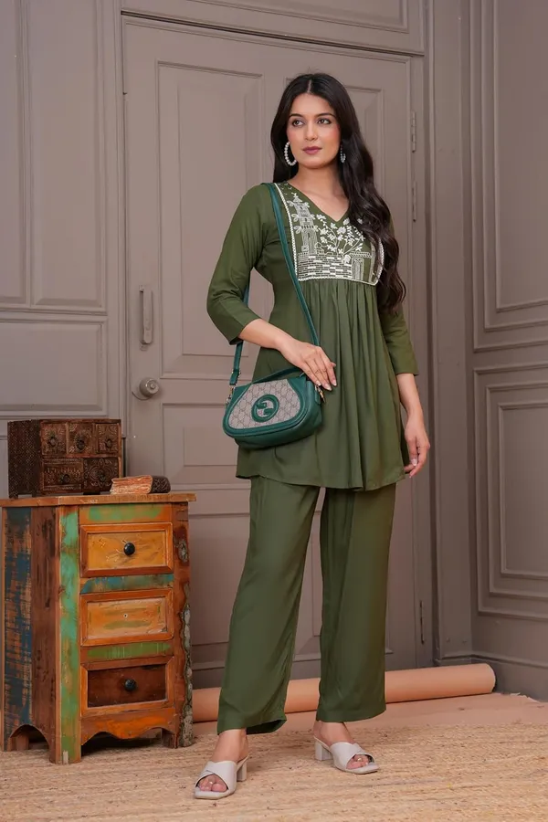 Olive_Green_Rayon_Premium_Loungewear_Set_For_Women