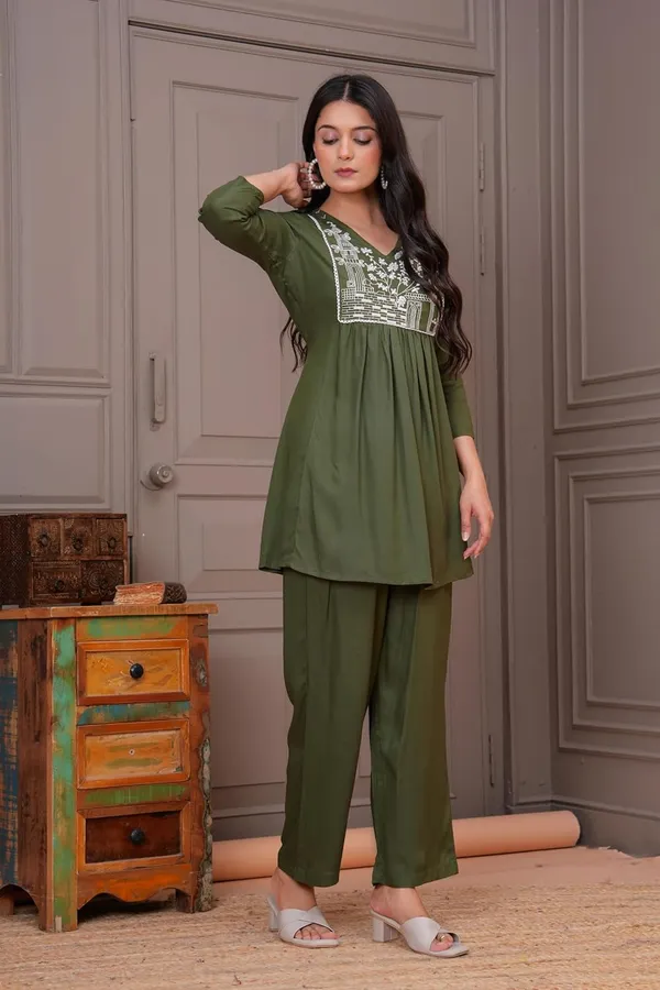 Olive_Green_Rayon_Premium_Loungewear_Set_For_Women