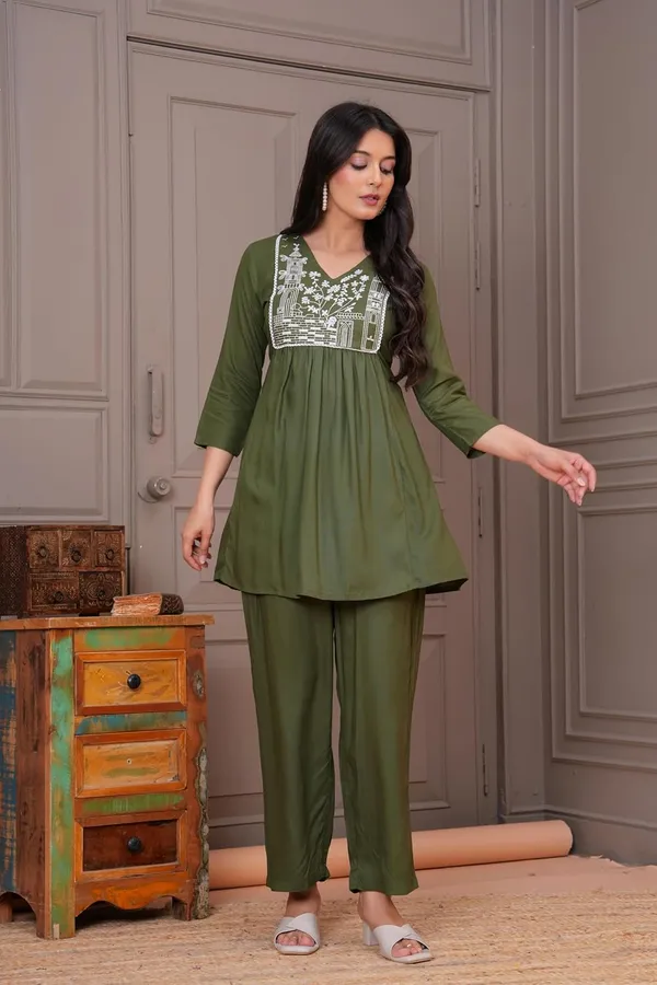 Olive_Green_Rayon_Premium_Loungewear_Set_For_Women