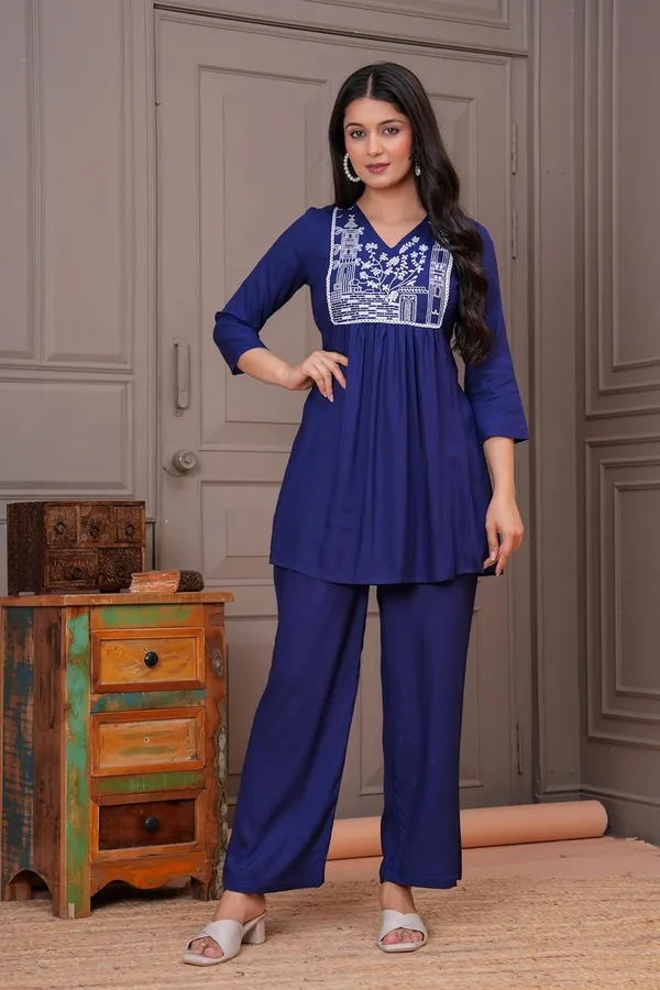 Robin_Blue_Rayon_Premium_Loungewear_Set_For_Women