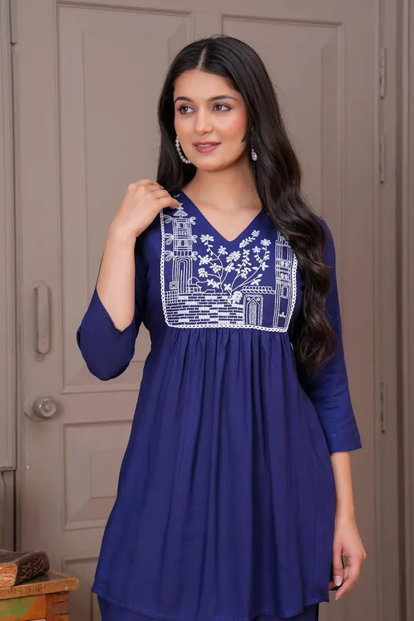 Robin_Blue_Rayon_Premium_Loungewear_Set_For_Women