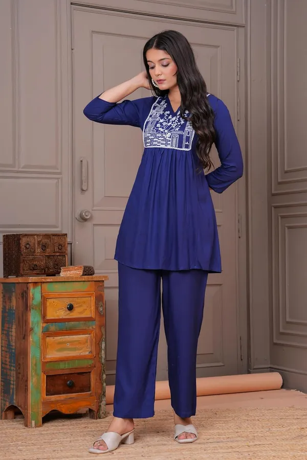 Robin_Blue_Rayon_Premium_Loungewear_Set_For_Women