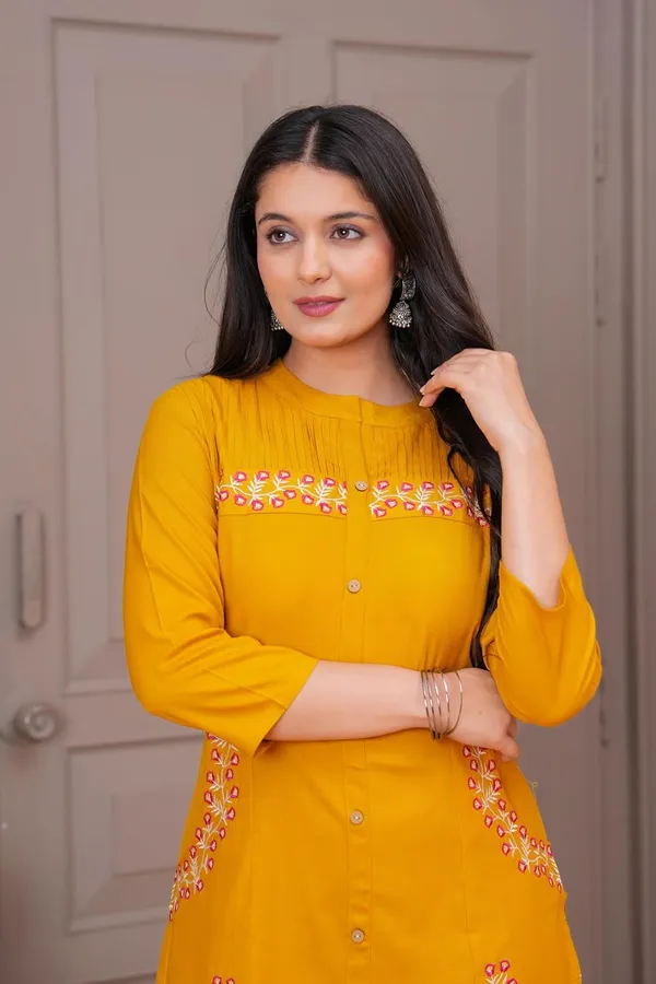 Mustard_Rayon_Premium_Kurta_Pant_Set_For_Women