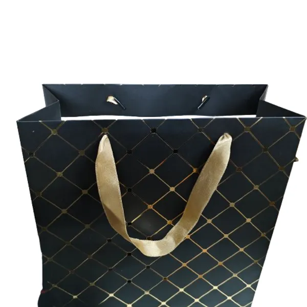 PACK_OF_10_Black_&_Gold_Diamond_Pattern_Gift_Bag_with_Ribbon_Handles