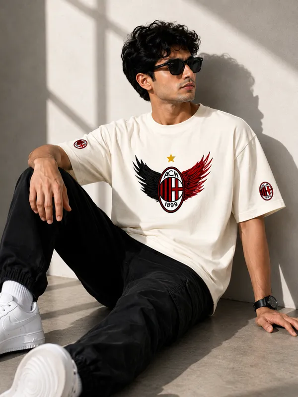 ACM_Oversized_Graphic_Print_Round_Neck_T_shirt_in_Off_white_
