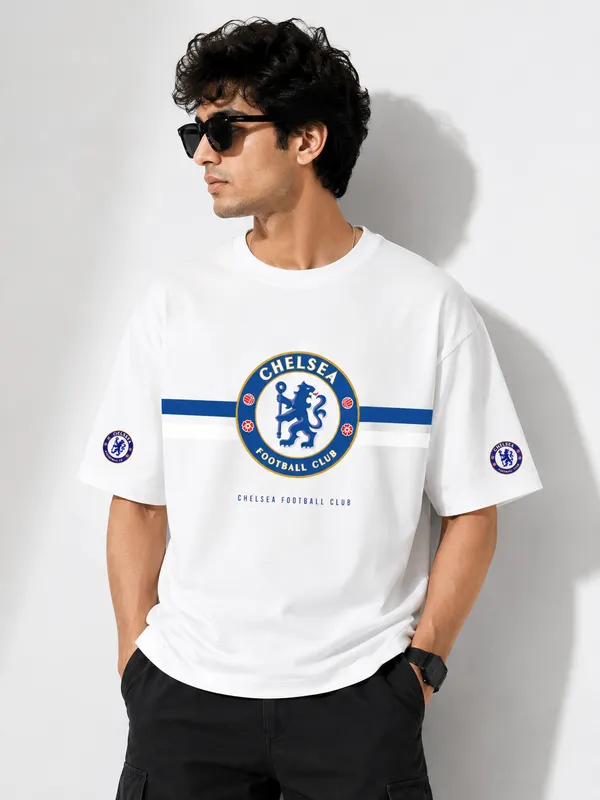 Chelsea_Fan_edition_oversized_Graphic_Print_Round_Neck_T_shirt_in_White_
