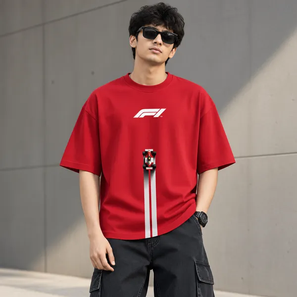 Giffy_Life_F1_Racing_Oversized_Tee_-_Red_Formula_1_Car_Speed_Graphic_Printed_Streetwear_T-Shirt