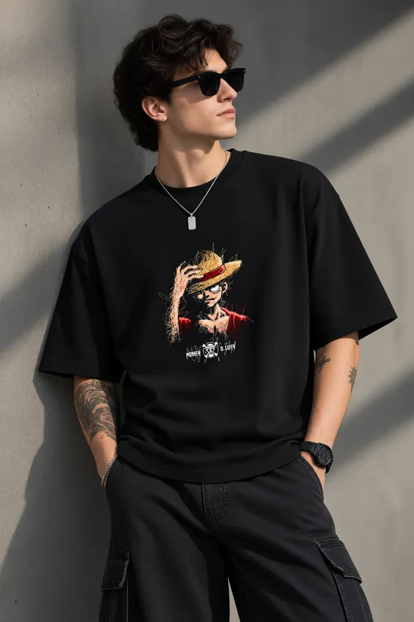 Giffy_Life_Luffy_Straw_Hat_Oversized_Tee_-_Black_One_Piece_Anime_Graphic_Streetwear_T-Shirt