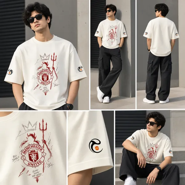Giffy_Life_Manchester_United_Red_Devils_Oversized_Tee_-_Off-White_Football_Bloke-Core_Printed_Graphic_Streetwear_T-Shirt