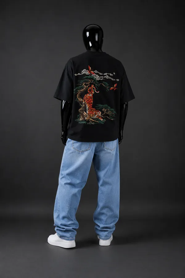Giffy_Life_Perspective_Tiger_Oversized_Tee_-_Black_Japanese_Aesthetic_Back_Print_Streetwear_T-Shirt
