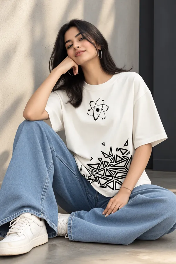 Giffy_Life_Quantum_Decay_Oversized_Tee_-_White_Atomic_&_Geometric_Graphic_Streetwear_T-Shirt