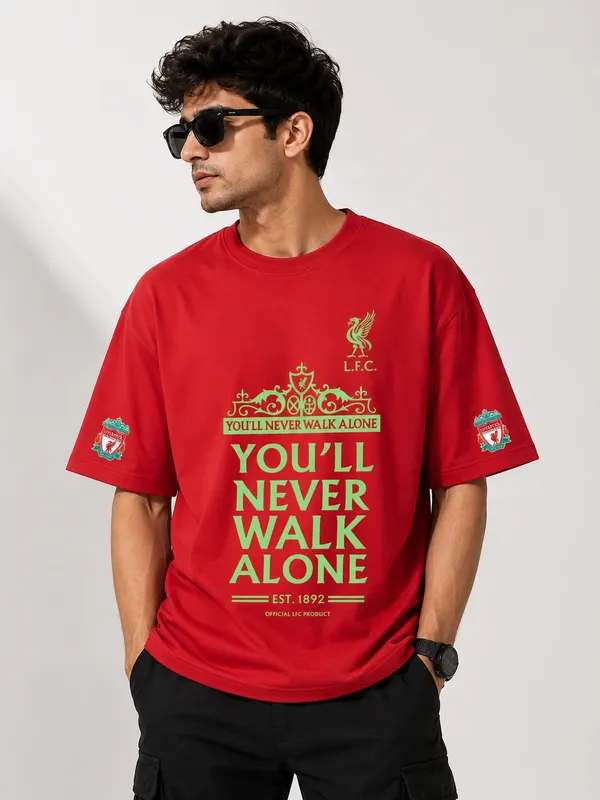 Liverpool_FC_Oversized_Graphic_Print_Round_Neck_T_shirt_in_Red