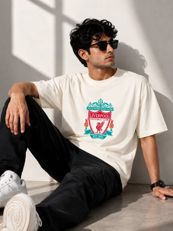 Liverpool_fan_edition_Oversized_Graphic_Print_Round_Neck_T_shirt_in_Off_white_