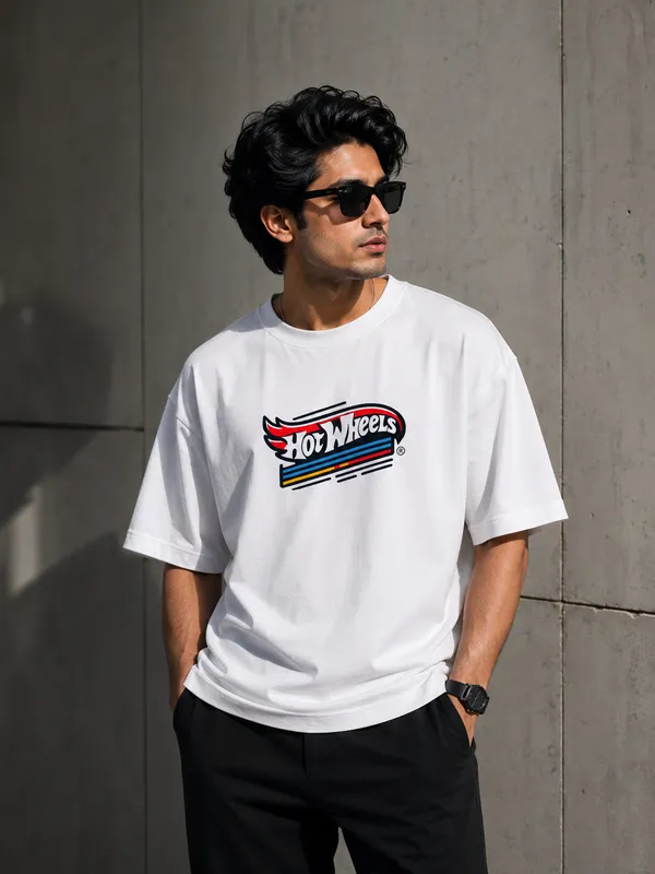 Men's_White_Hot_Wheels_Retro_Logo_Oversized_T-Shirt_-_Vintage_Graphic_Tee