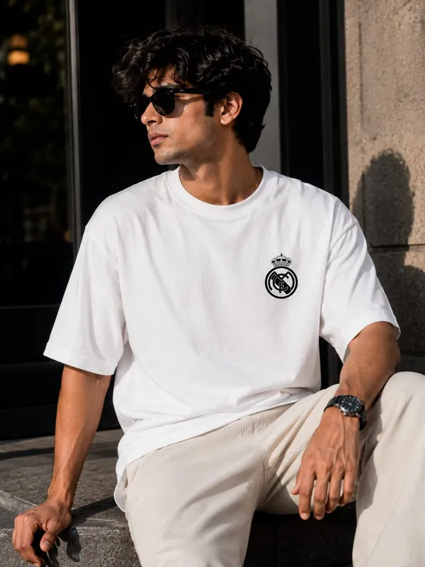 Real_Madrid_Fan_Oversized_Graphic_Print_Round_Neck_T_shirt_