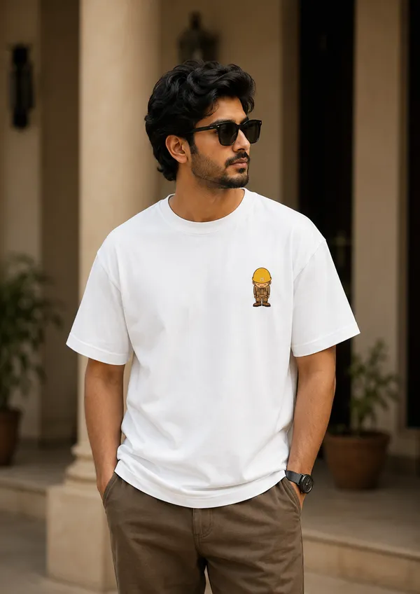 Virat_Kohli_Viral_Oversized_White_Graphic_Print_Round_Neck_T_shirt_
