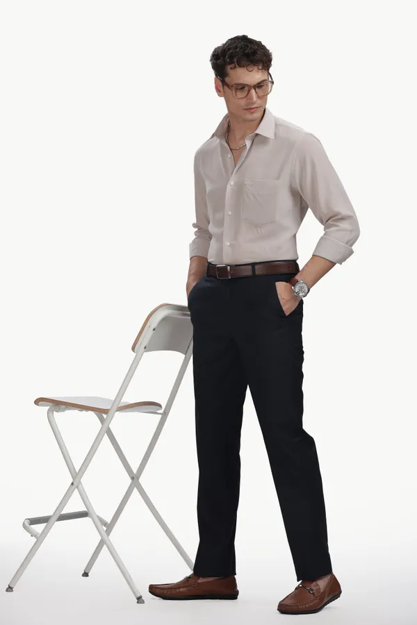 Solid_2-Way_Stretch_Modern_Fit_Formal_Trousers_For_Men