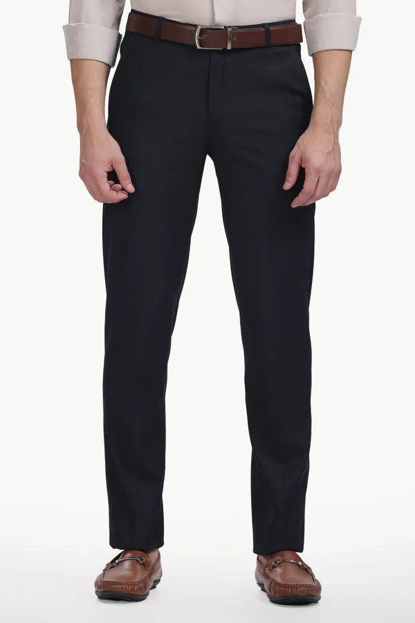 Solid_2-Way_Stretch_Modern_Fit_Formal_Trousers_For_Men