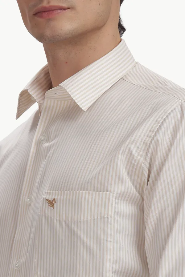 Vertical_Striped_Milano_Fit_Formal_Shirt_For_Men