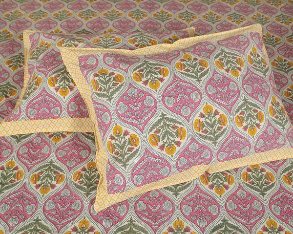 Damask_Pink_Pure_Cotton_King_Size_Bedsheet_With_2_Pillow_Covers