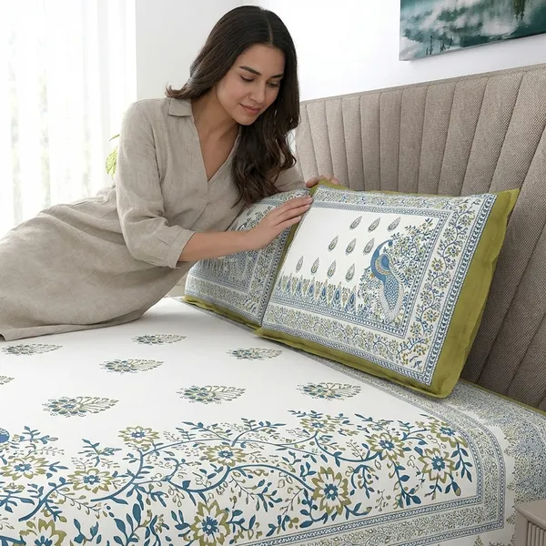 Peacock_Green_Pure_Cotton_King_Size_Bedsheet_With_2_Pillow_Covers