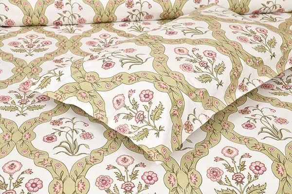 Damask_Brown_Pure_Cotton_King_Size_Bedsheet_With_2_Pillow_Covers