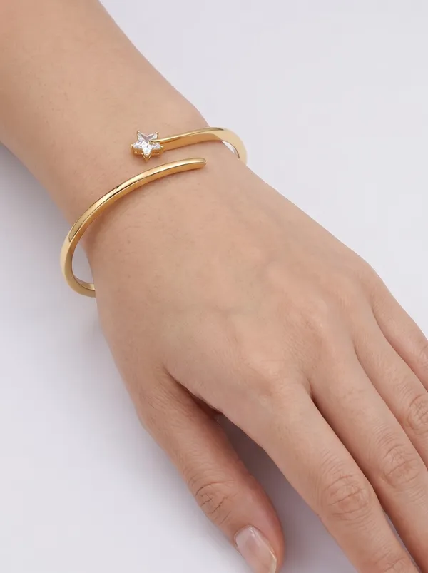 Celestial_Shooting_Star_Solitaire_Gold_Bangle_Bracelet