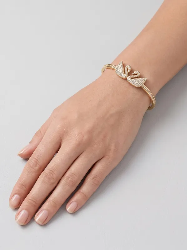 Elegant_Dual_Swan_Pavé_Crystal_Gold_Bangle_Bracelet
