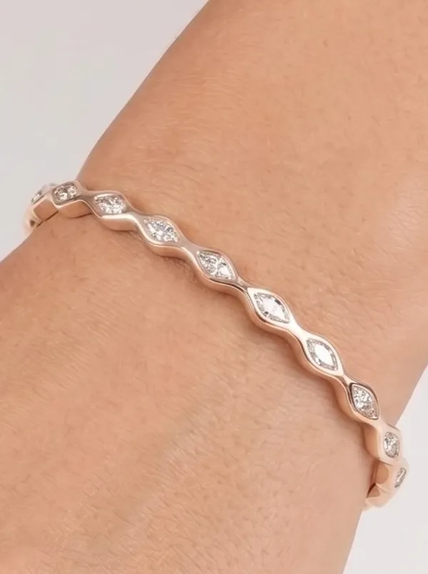Geometric_Marquise_Crystal_Scalloped_Silver_Bangle_Bracelet
