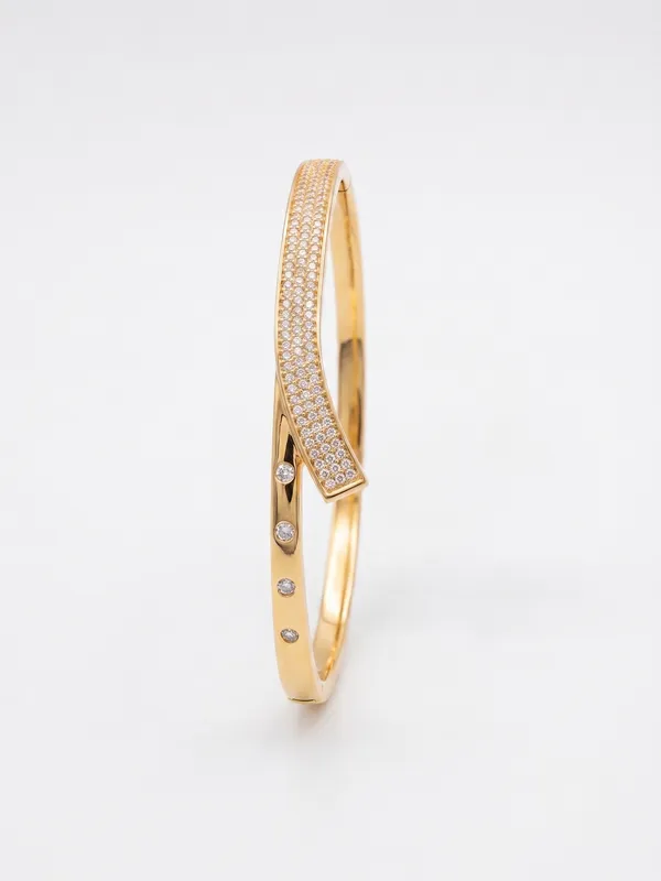 Gold_Plated_Anti-Tarnish_Asymmetrical_Crystal_Openable_Bracelet_(demifine)