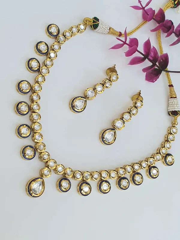 Gold_Kundan_Set_For_Women