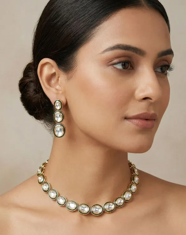 Clear_Kundan_Set_For_Women