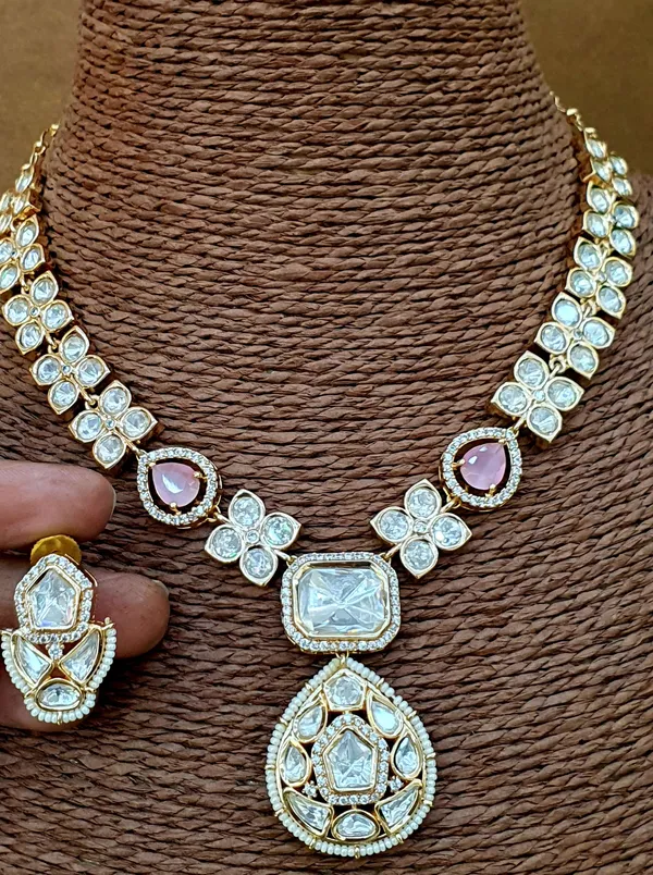 Pink_Kundan_Set_For_Women