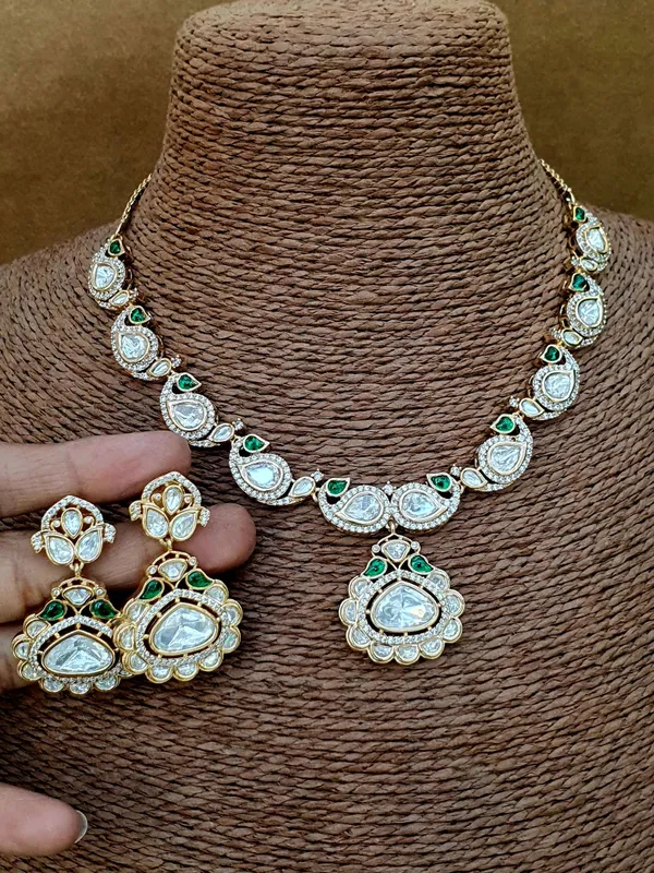 Green_Kundan_Set_For_Women